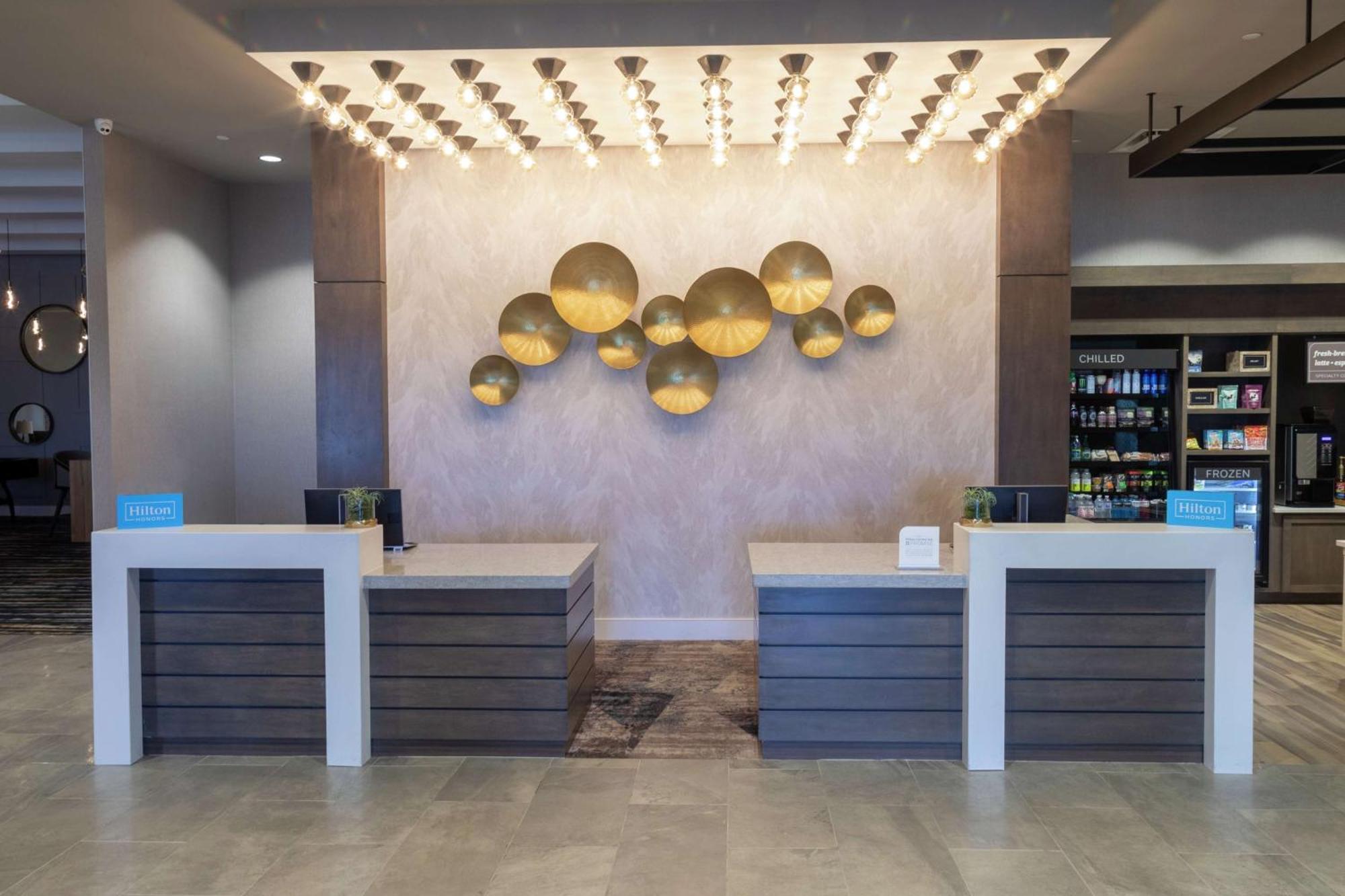 Hilton Garden Inn Spartanburg Exterior foto
