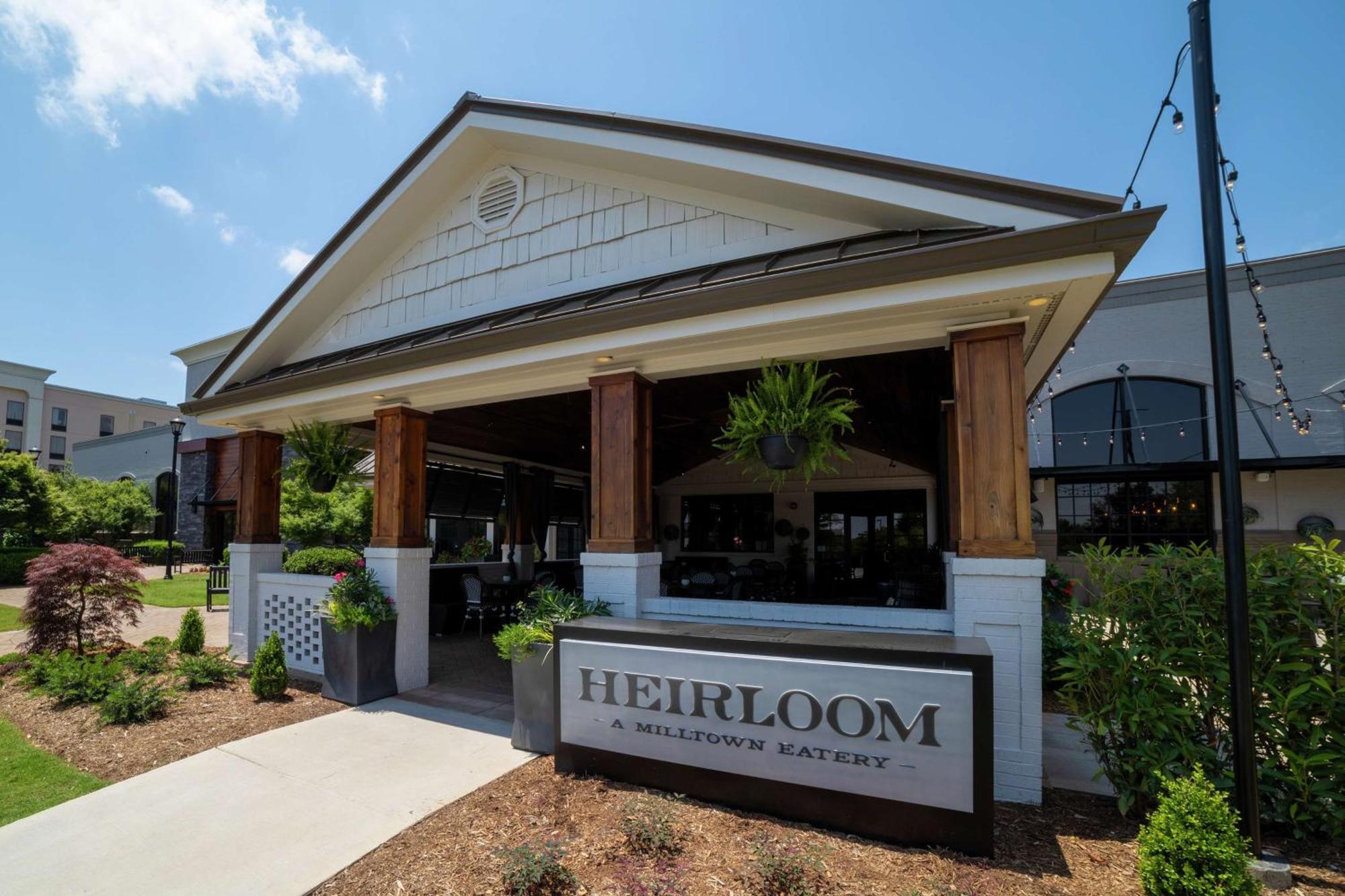 Hilton Garden Inn Spartanburg Exterior foto