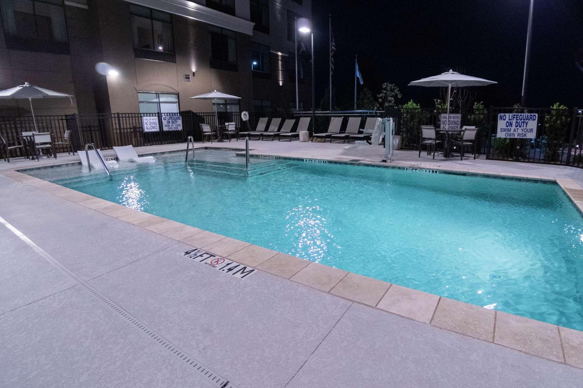 Hilton Garden Inn Spartanburg Exterior foto
