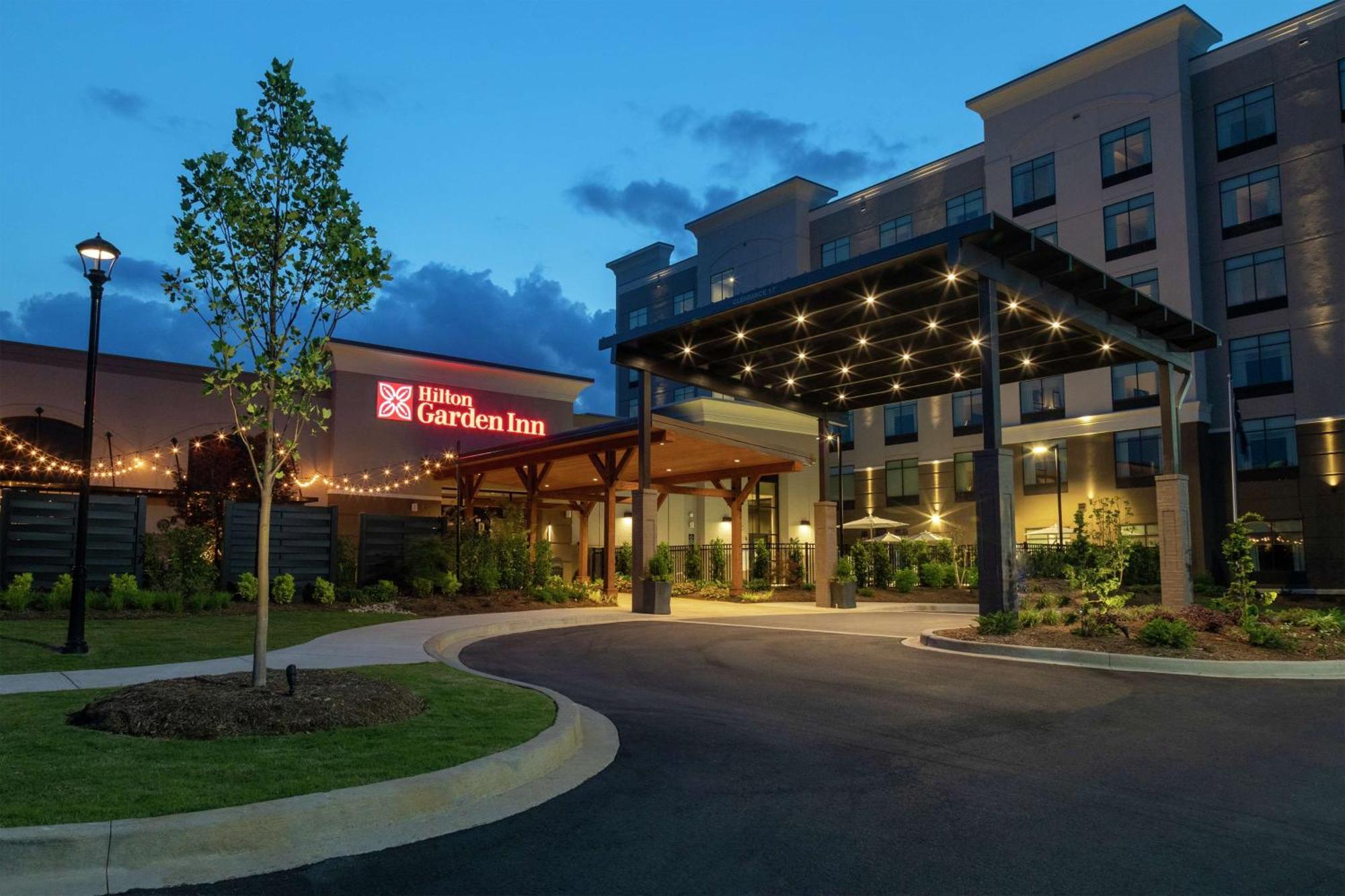 Hilton Garden Inn Spartanburg Exterior foto